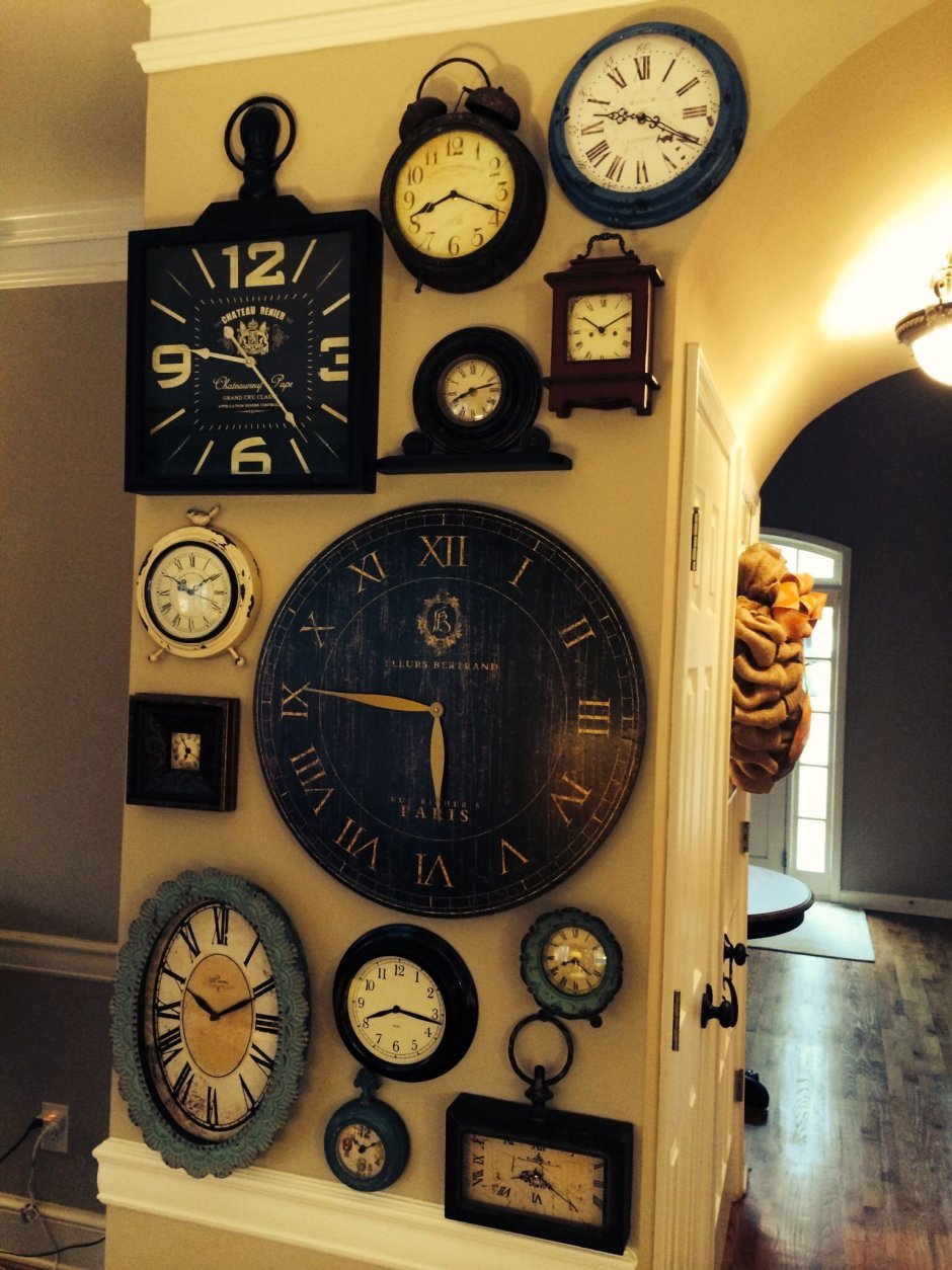 Кованые часы на стену