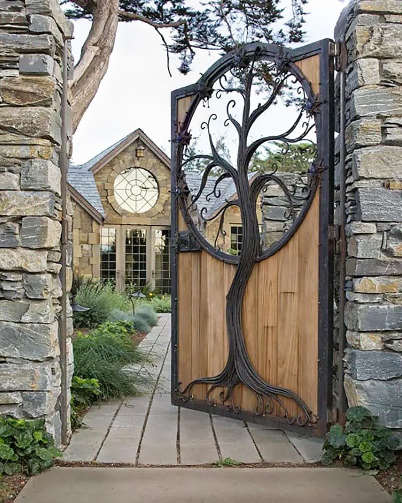 Красивые деревянные калитки