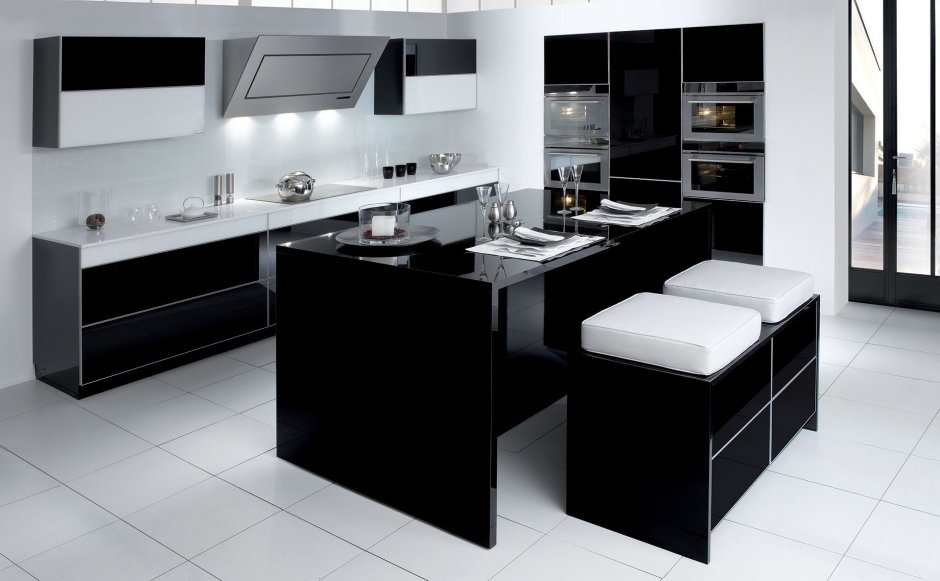 Кухня в черно белых тонах