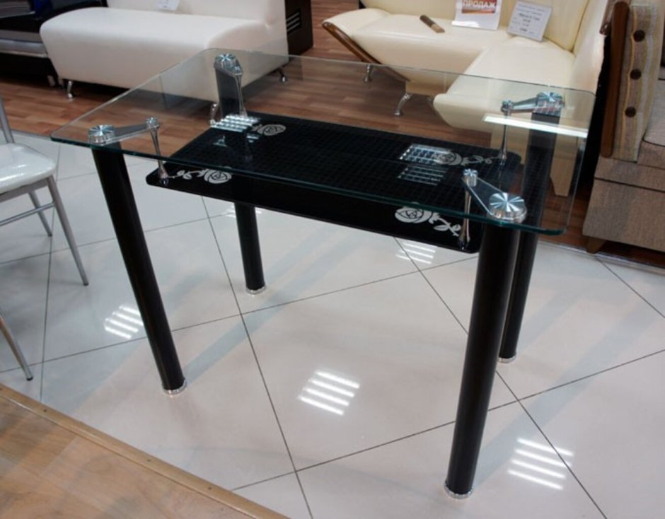 Стеклянный стол для кухни с прикручивающимися ножками