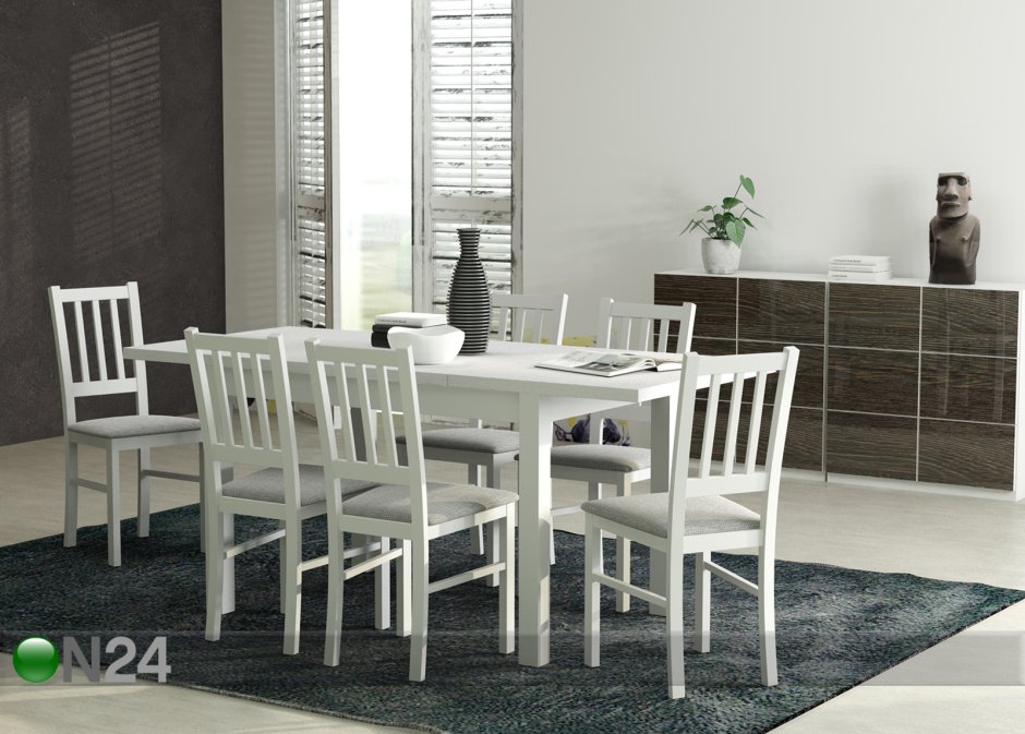 Белый обеденный стол со стульями