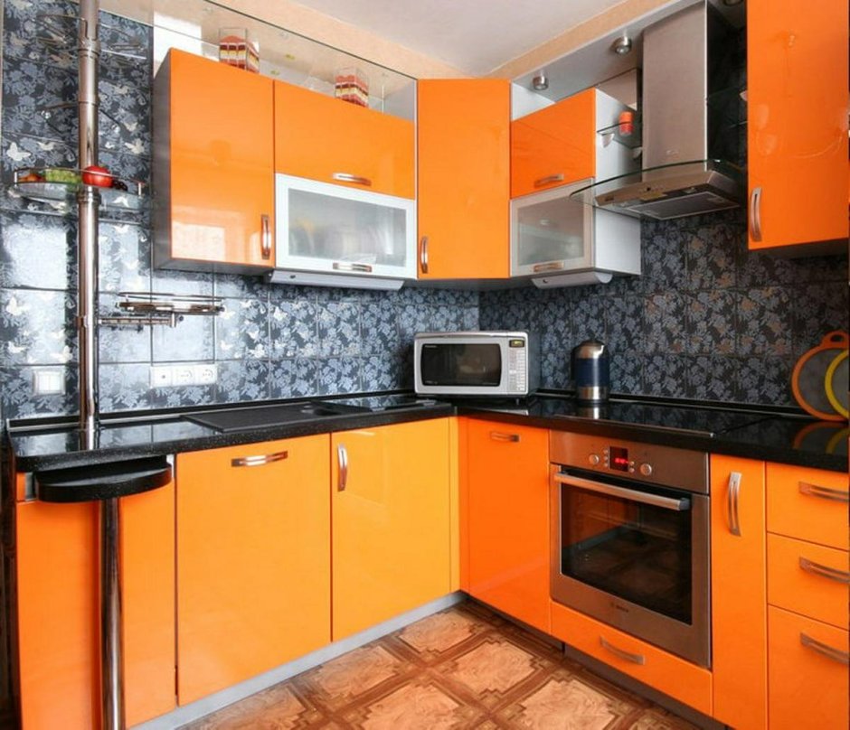 Оранжевые маленькие кухни