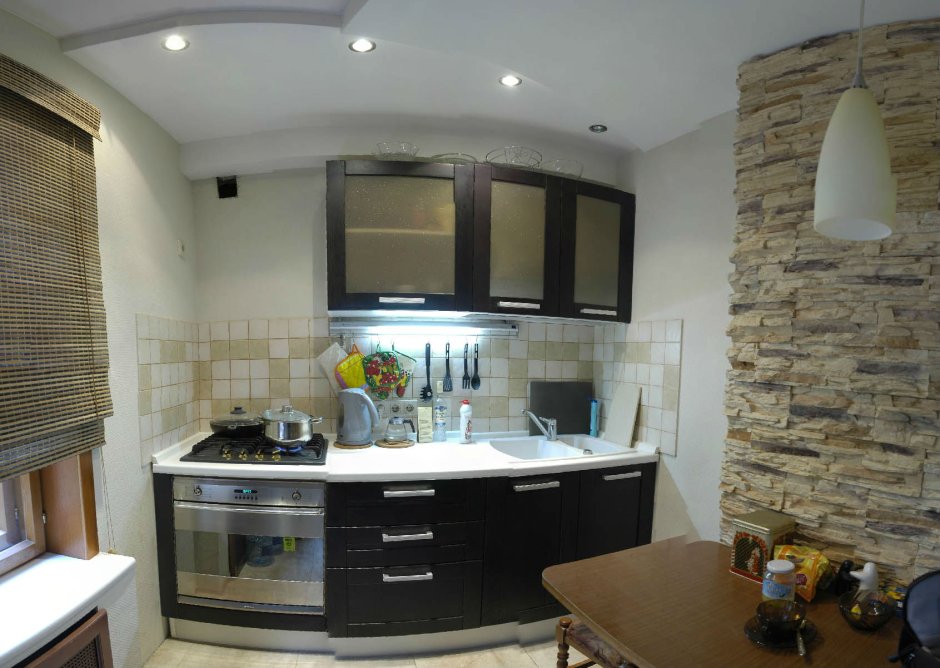 Газовая труба на кухне