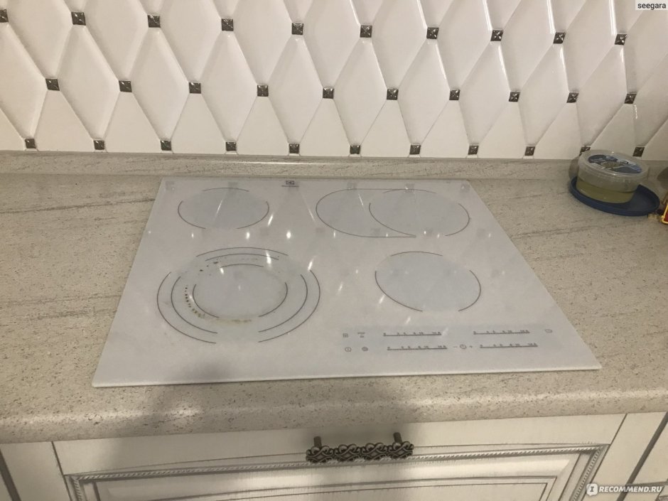 Встраиваемая варочная панель электрическая Electrolux ehf96547sw White