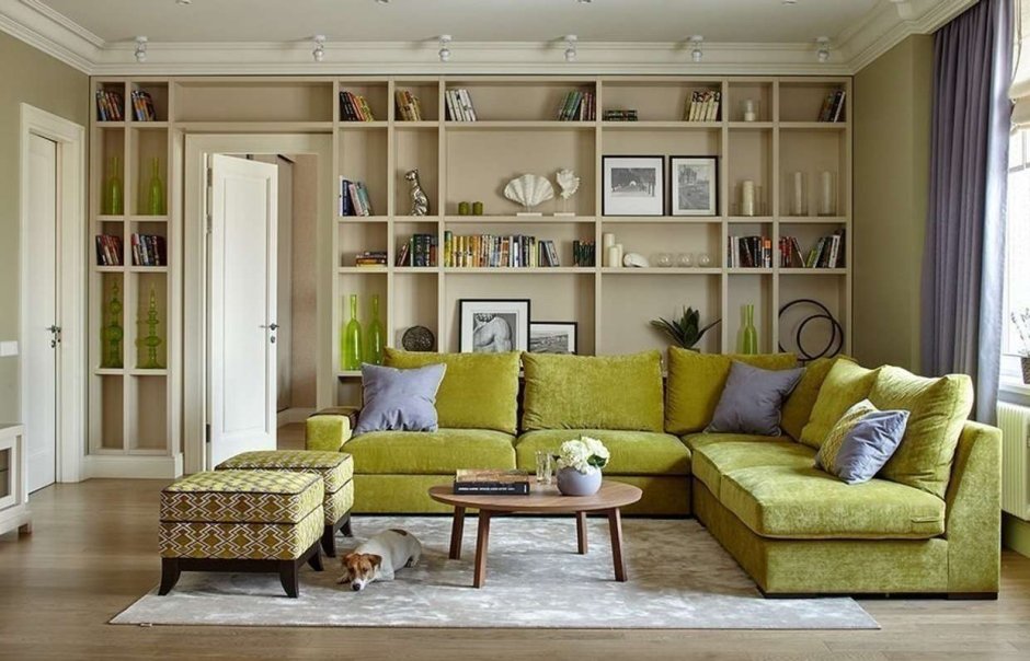 Молдинги для стен в интерьере гостиной Неоклассика