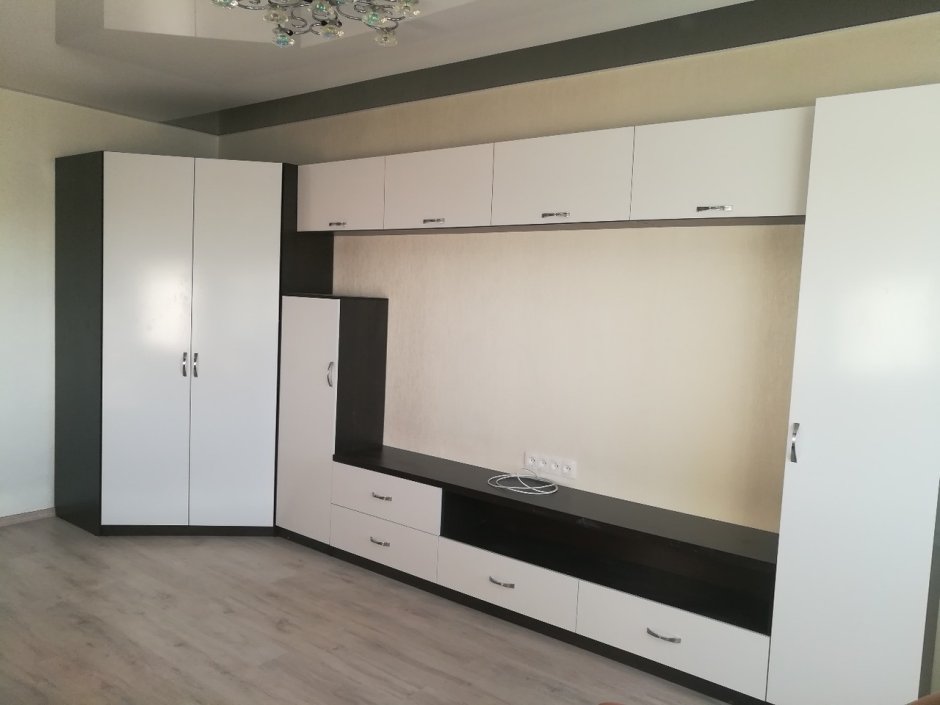 Угловой шкаф под телевизор