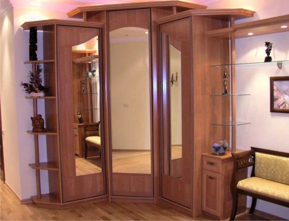 Шкаф с радиусными полками