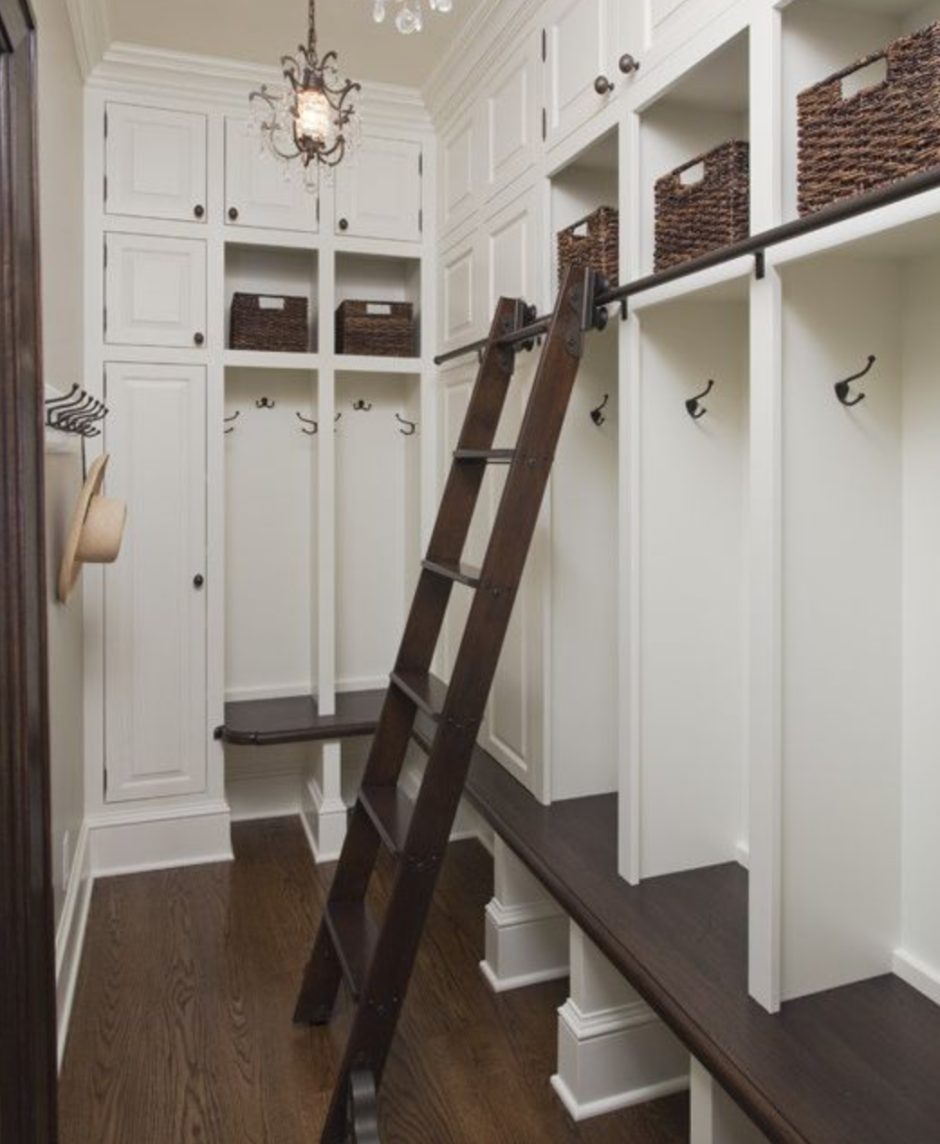 Прихожая на даче