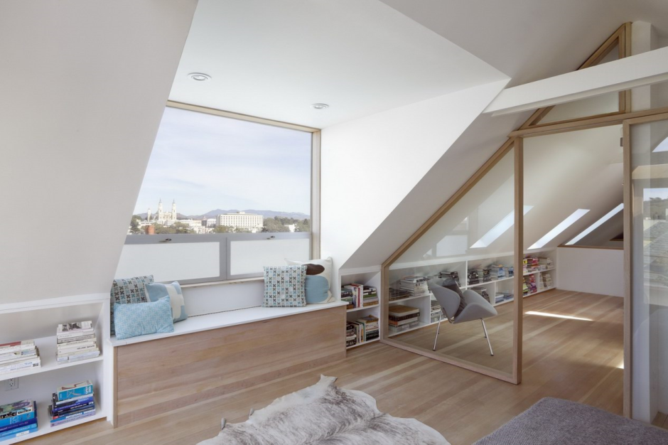 Окно Дормер в мансарде изнутри