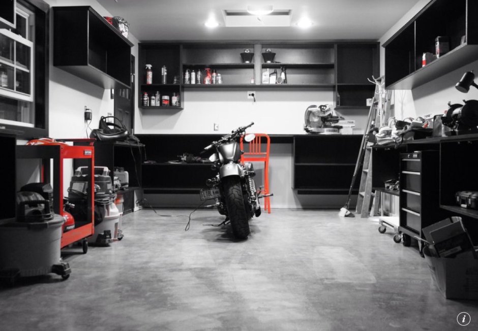 Старый гараж