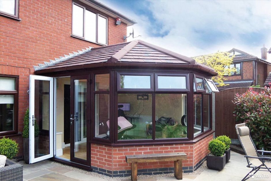 Тамбур с верандой в частном доме