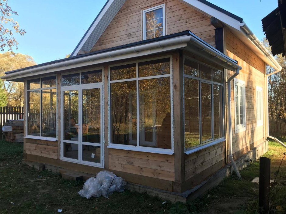 Веранда с панорамными окнами