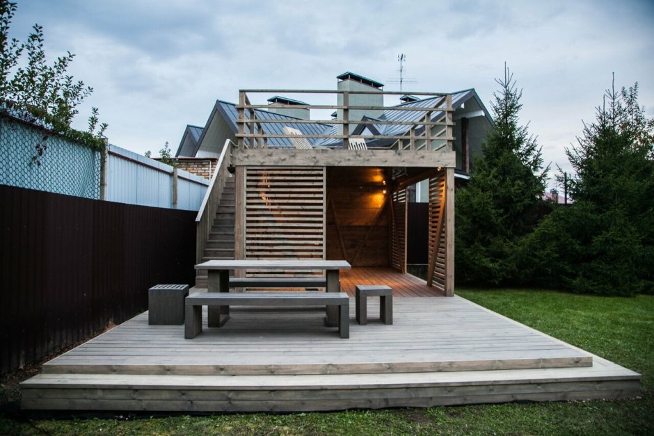 Двухэтажная беседка