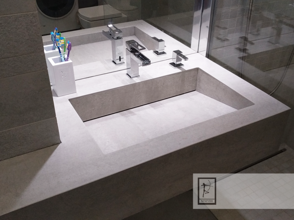 Щелевая раковина столешница v-020