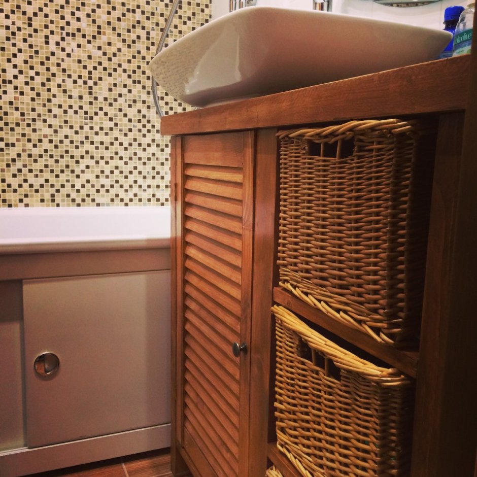 Тумба 100 с раковиной с жалюзийными дверцами