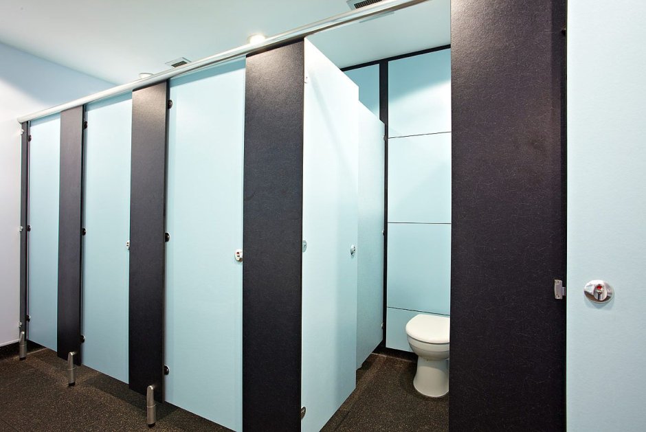 Стеклянное ограждение для ванны