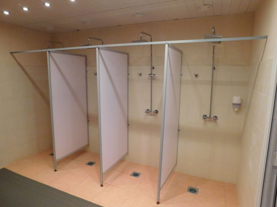 Перегородки в туалете общественные