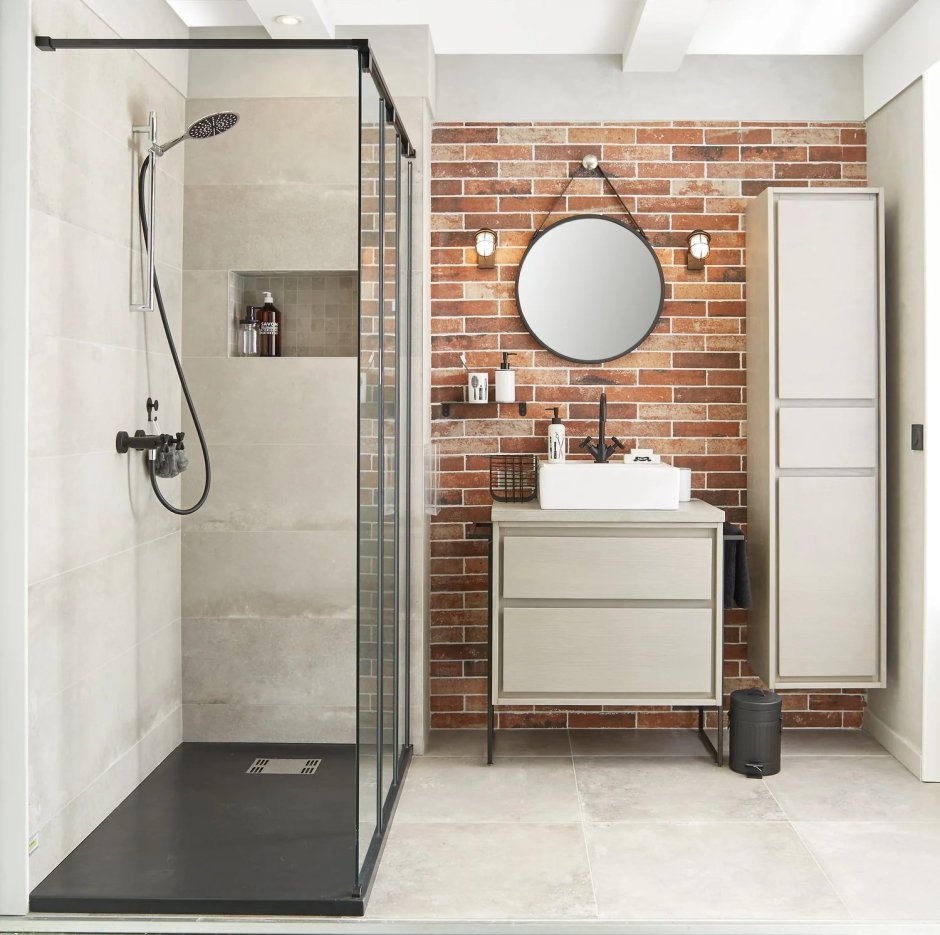 Душевые кабины в интерьере