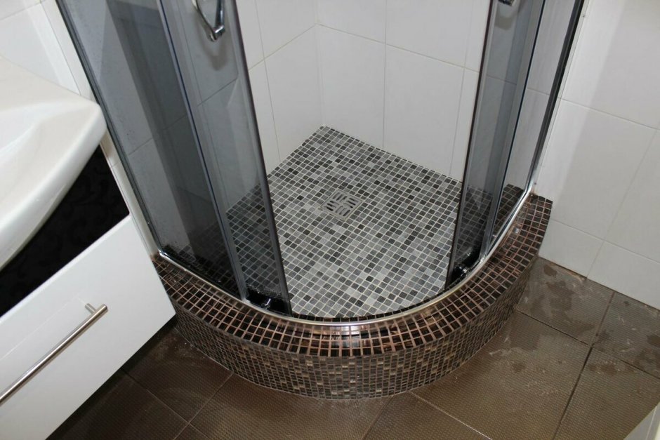 Ванная с душевой перегородкой