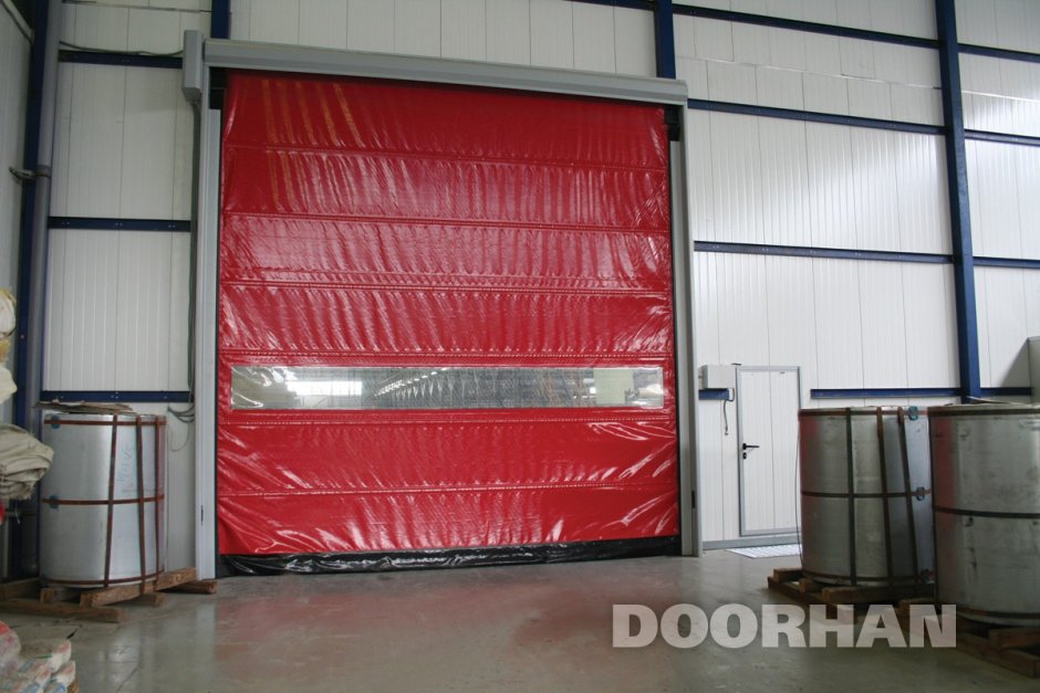 Штора в гараж из баннера