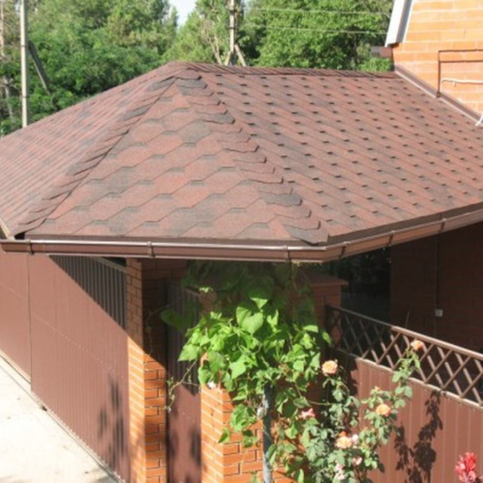 Беседка с мягкой кровлей