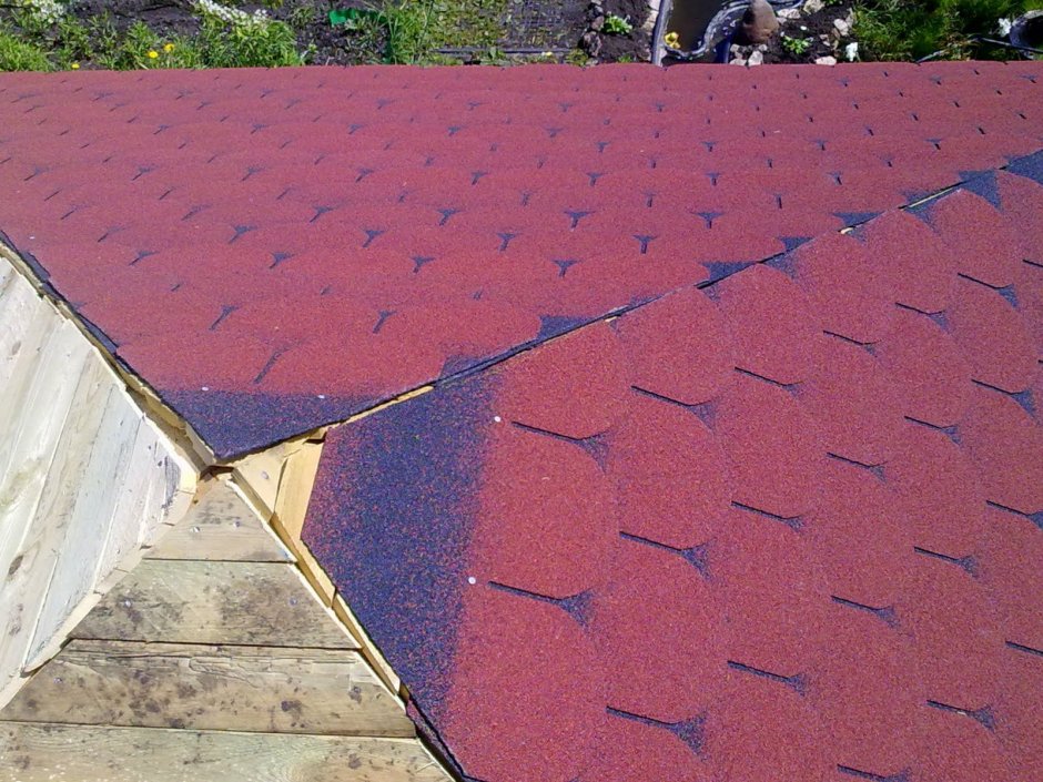 Кровля беседки мягкой черепицей