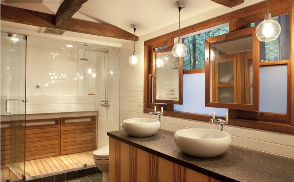Стильная ванная в деревянном доме