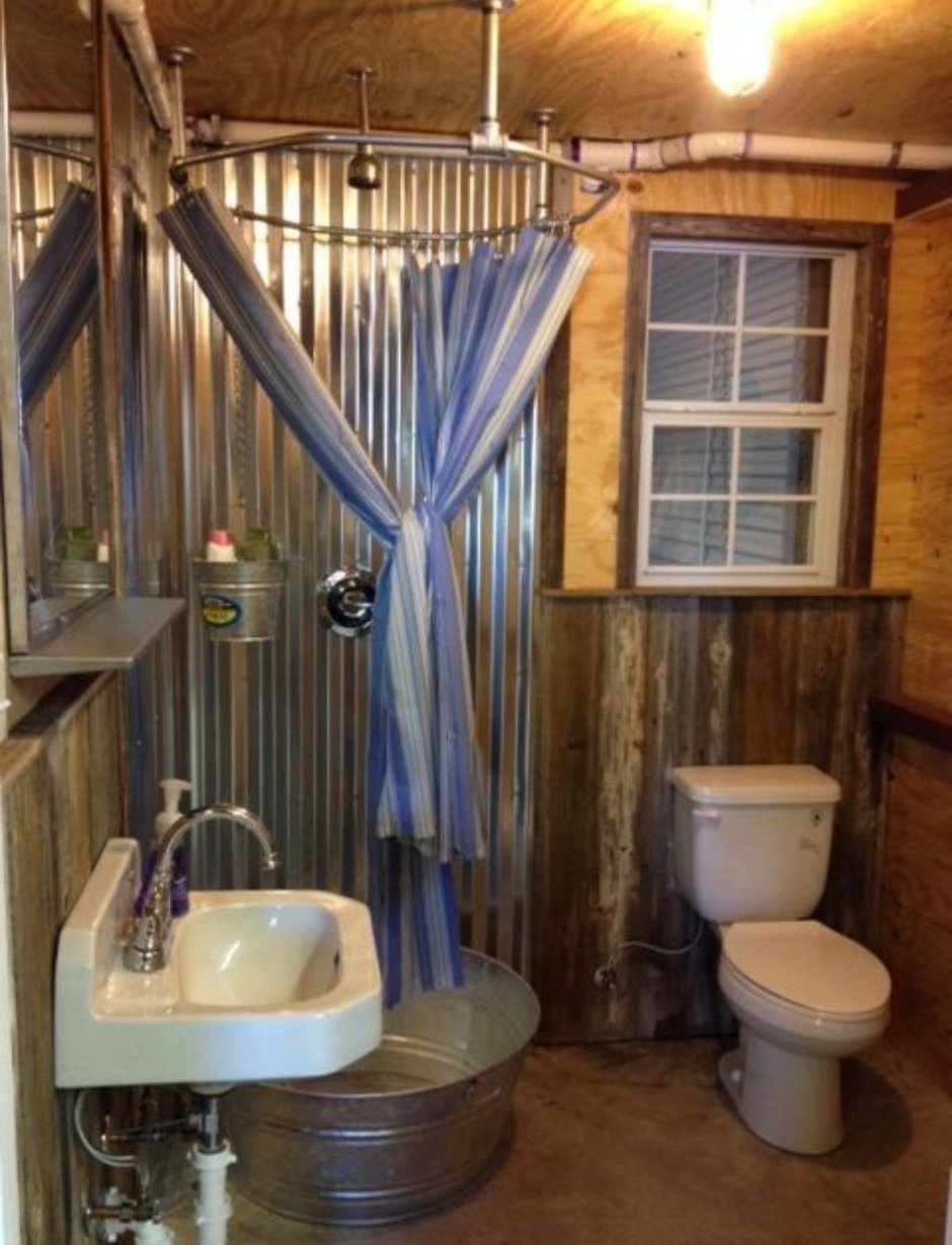 Душевая в деревенском стиле