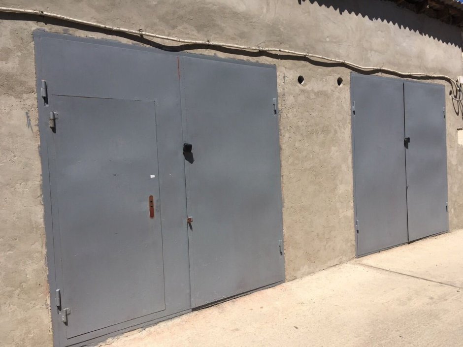 Бетонные гаражи большие