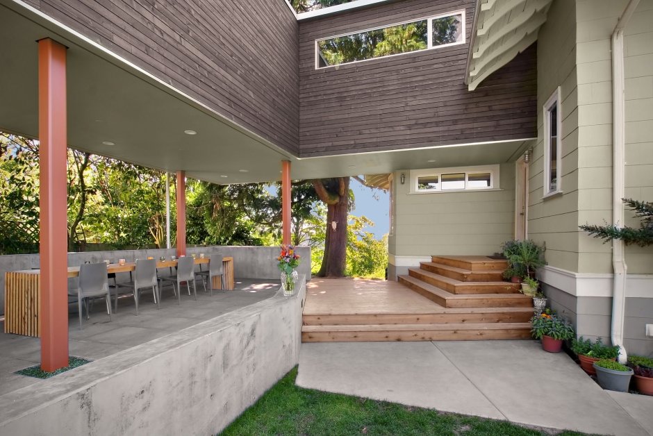 Кухня пристроенная к дому