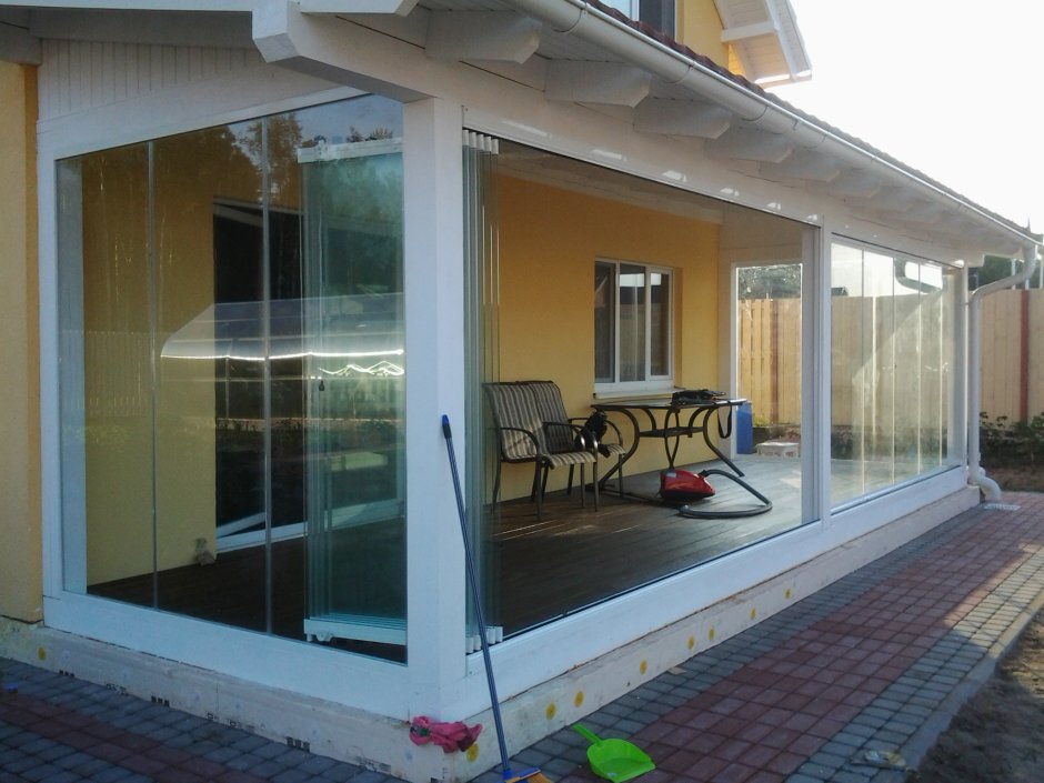 Веранда из пластика