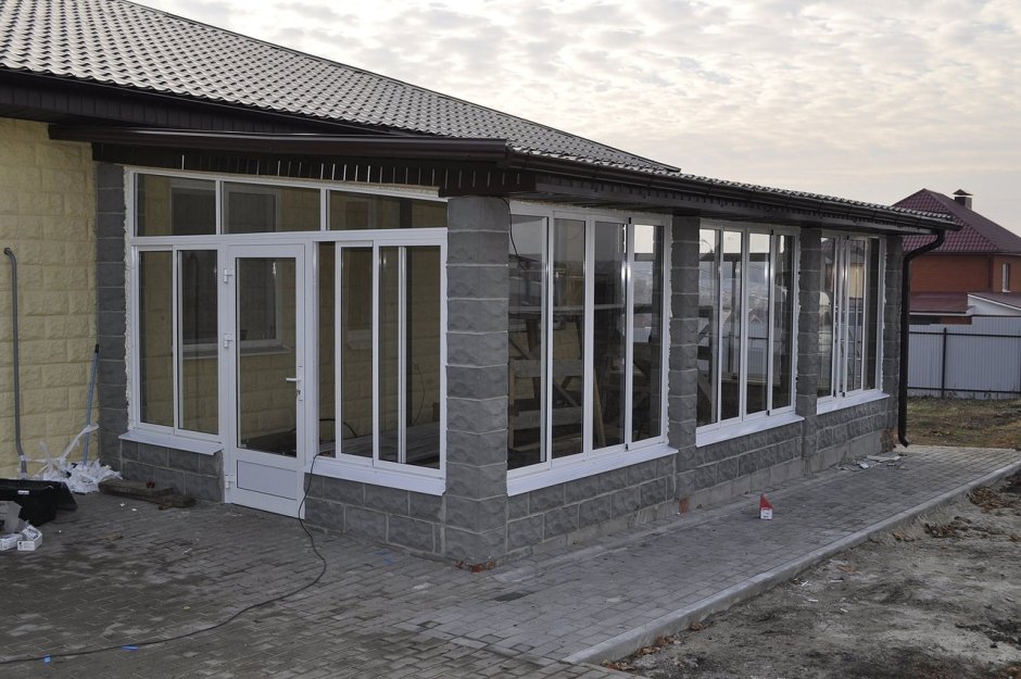 Пластиковые пристройки