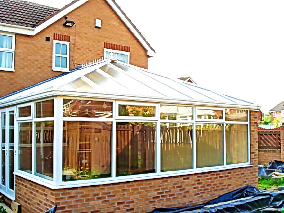 Веранда из поликарбоната застекленная