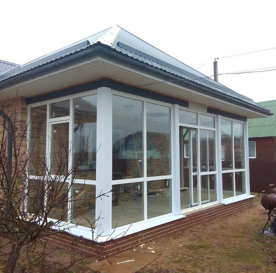 Пластиковая веранда
