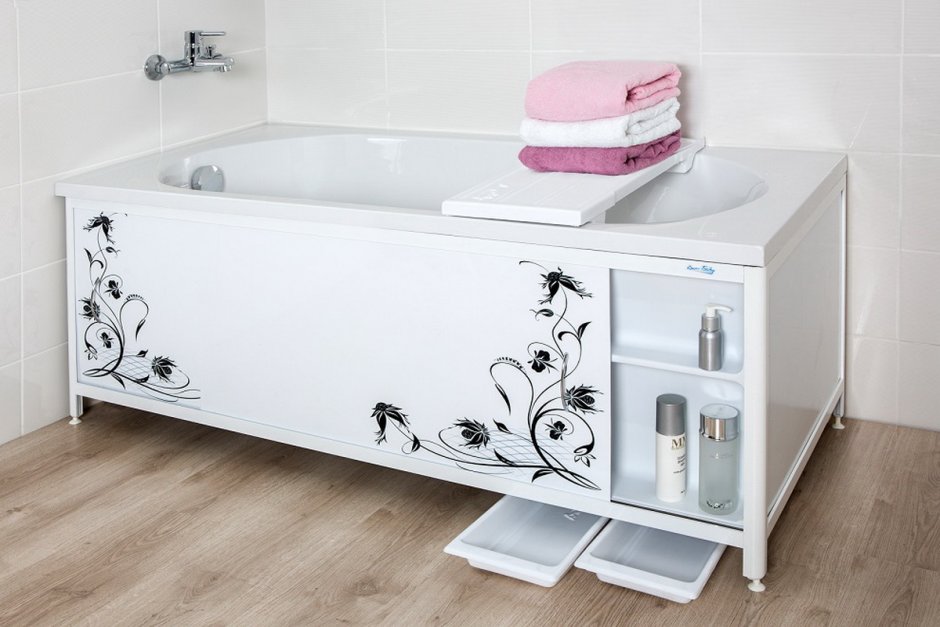 Экран ванны из плитки под дерево