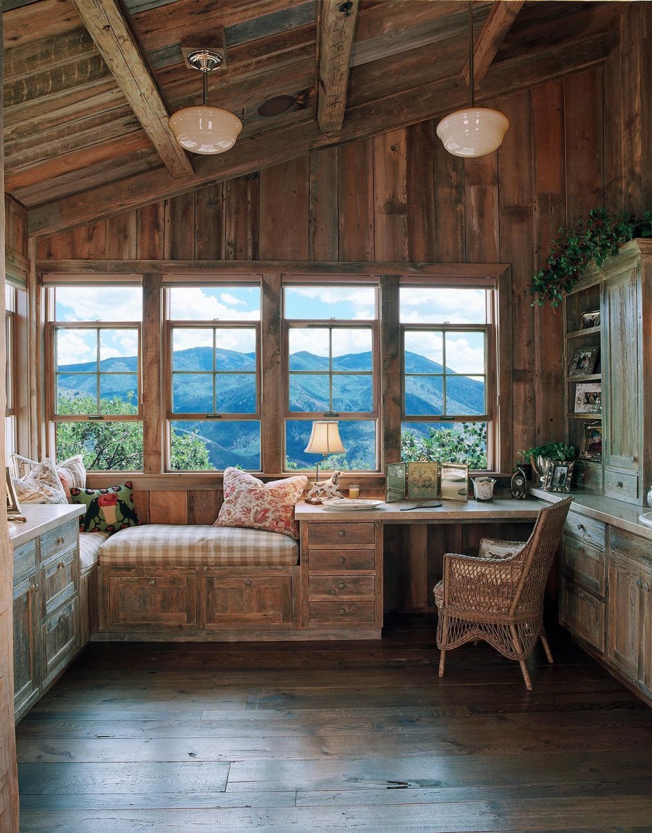 Уютная веранда в деревенском стиле