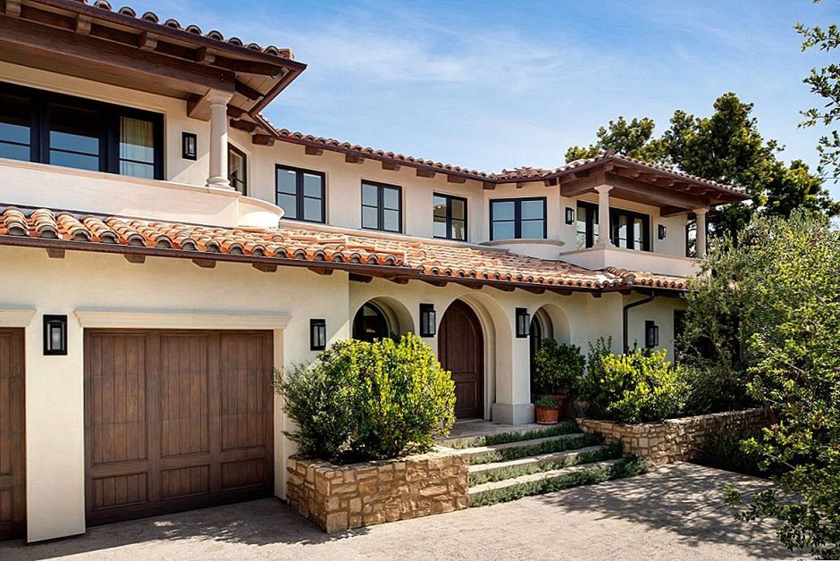 Вилла в средиземноморском стиле в Испании