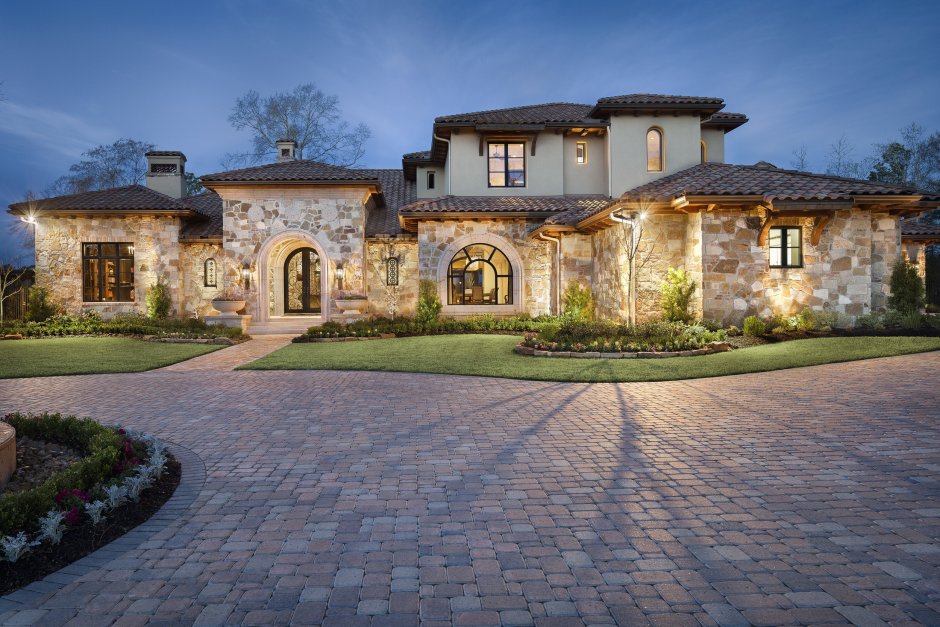 Дом в Тосканском стиле из камня