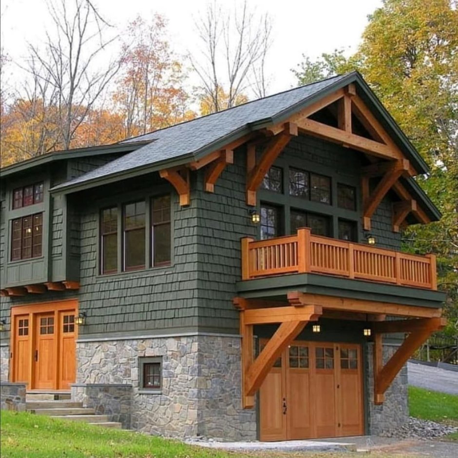 Кирпично деревянный дом