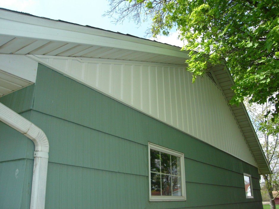 Фронтон из сайдинга