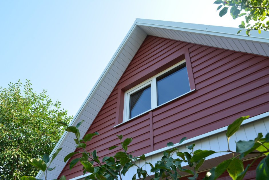 Фронтон сайдинг под дерево