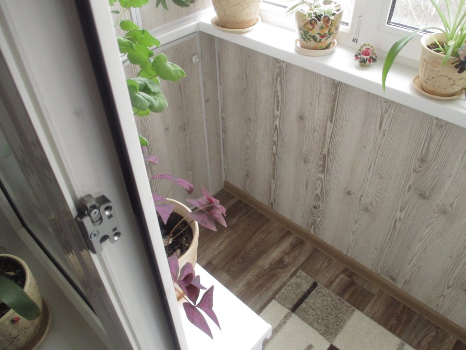 Полупрозрачные панели для балкона