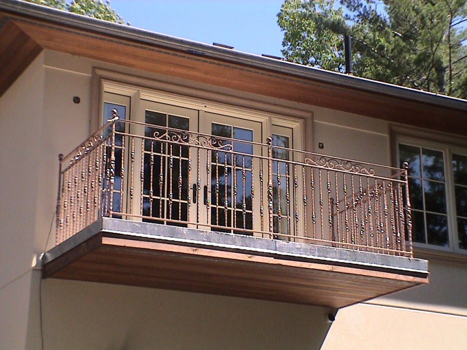 Балконы в частном доме наружный
