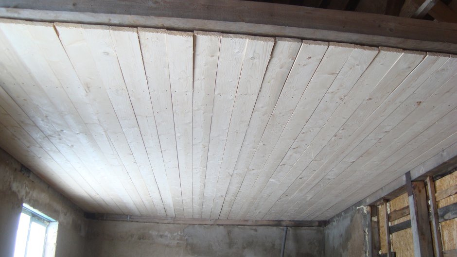 Подшивка потолка дюймовкой