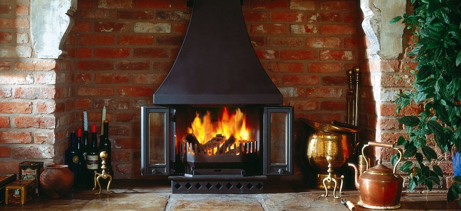 Большие открытые камины для дачи
