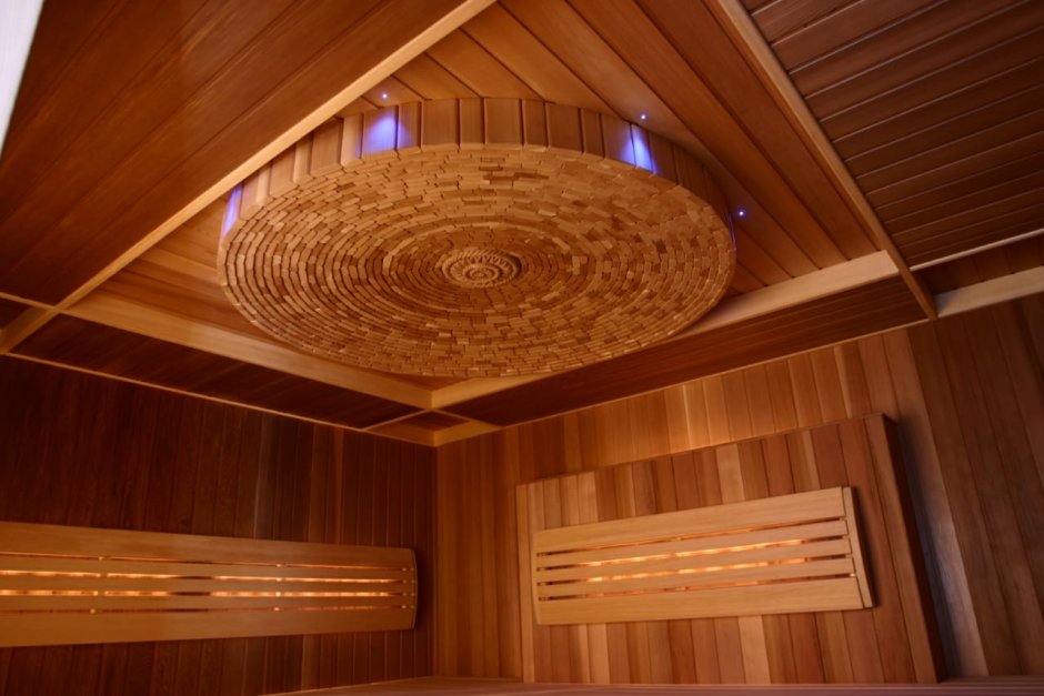 Необычная отделка потолка в бане