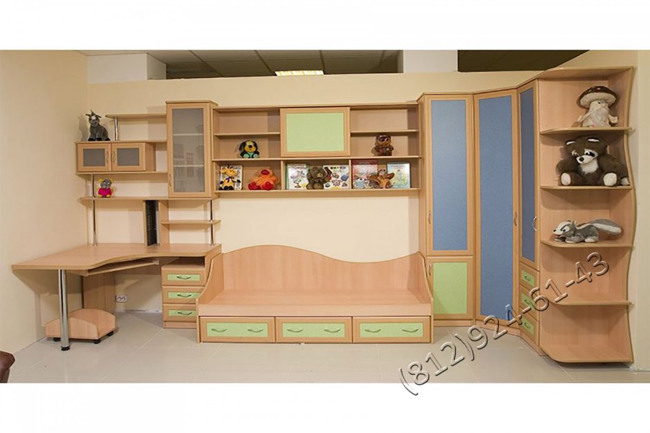 Мебельный гарнитур в маленькую детскую комнату дошкольницы