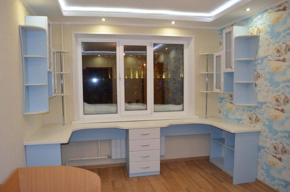 Угловой шкаф со столом