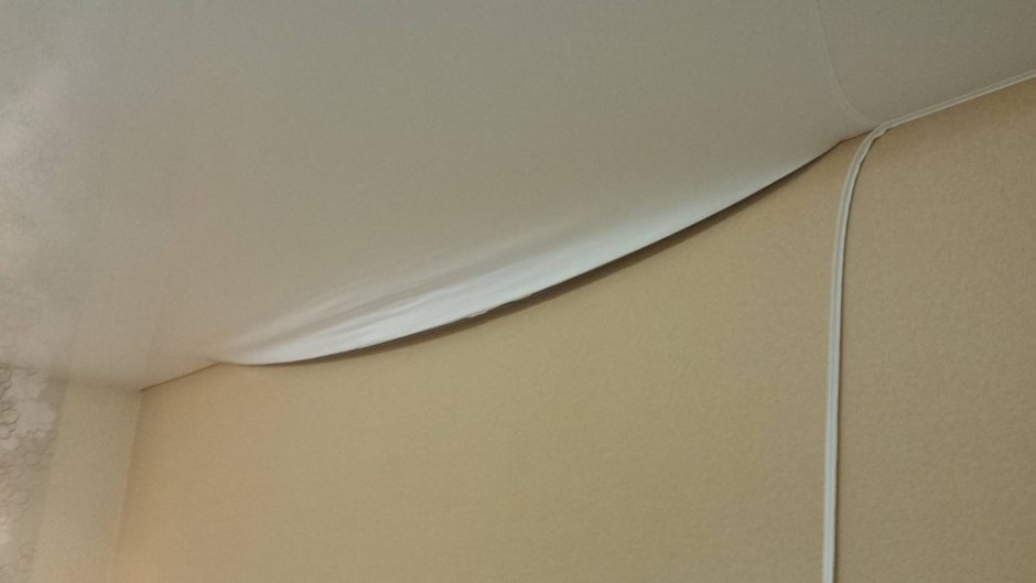 Вставка для натяжного потолка