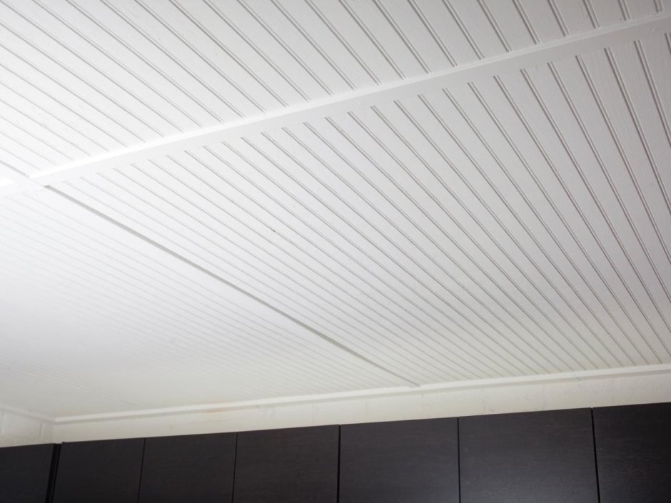 Потолок МДФ белый
